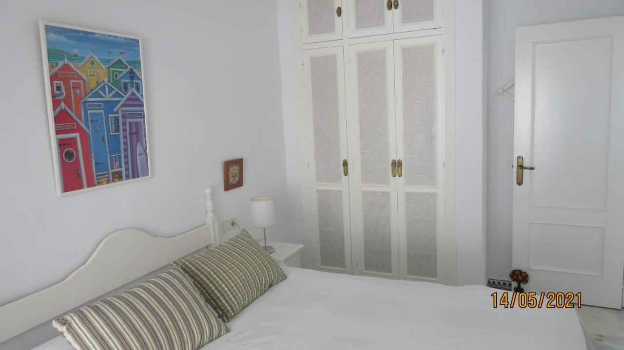 Apartamento Playa De La Barrosa - Chiclana Appartement Chiclana de la Frontera Buitenkant foto